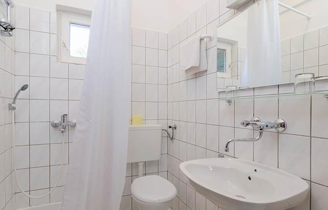 Apartmani Jadranka 维甘 外观 照片